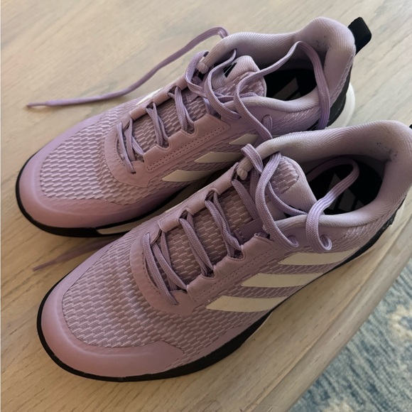Adidas Women's Light Purple Sneakers size 8 - Picture 2 of 4